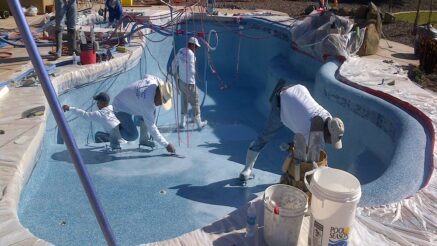 Common Swimming Pool Repairs for Problems